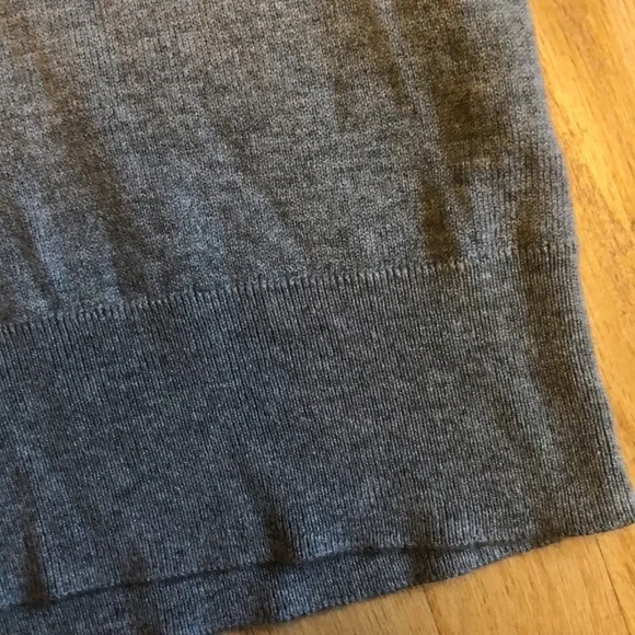 Banana Republic soft grey tank - Picture 7 of 7